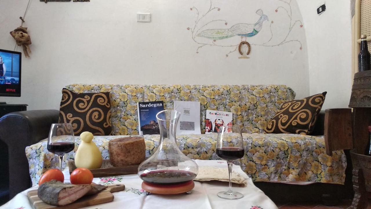 Апартаменты Casa Ele - Casa Indipendente Con Cucina - Bikes Friendly Сассари Экстерьер фото